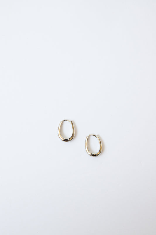 The Cutie Huggie Earring - Silver