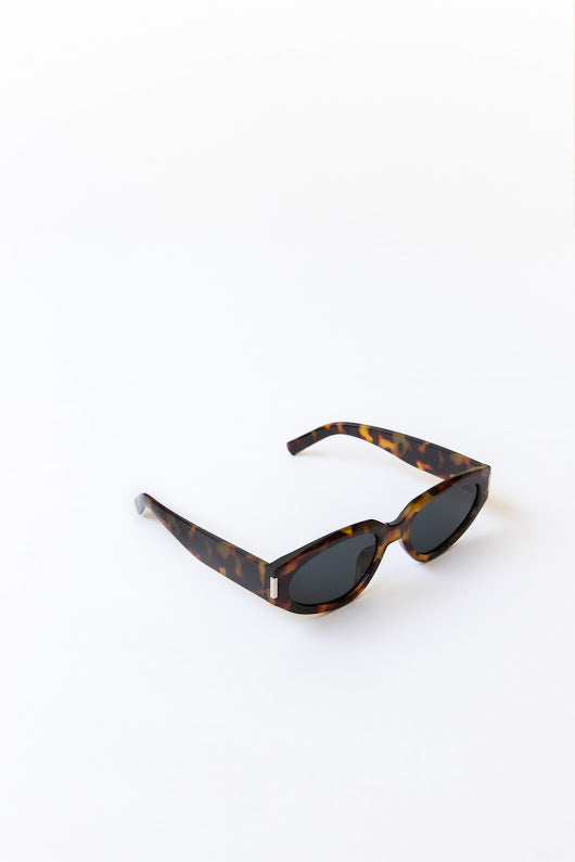 The Cat Eye Sunglasses - Tortoise/Black