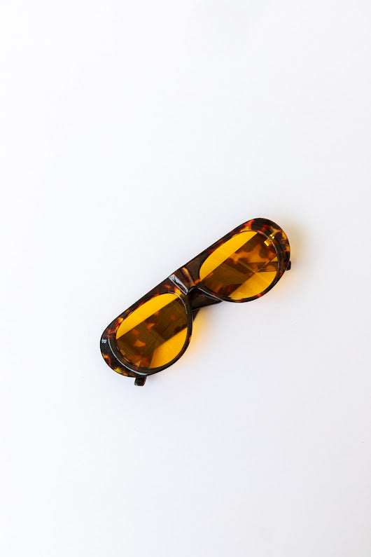 The Baddie Sunglasses- Tortoise/Yellow