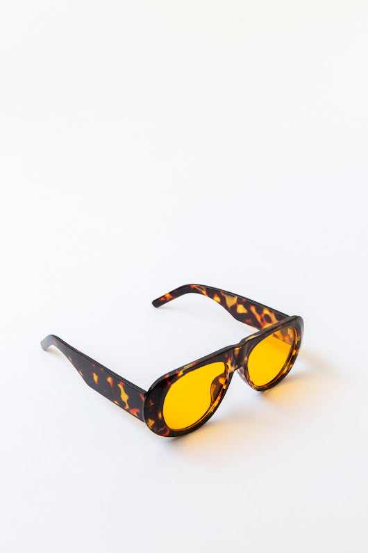 The Baddie Sunglasses- Tortoise/Yellow